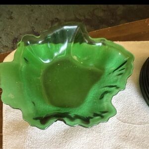 Anchor Hocking Green Ruffled Glass Serving Bowl